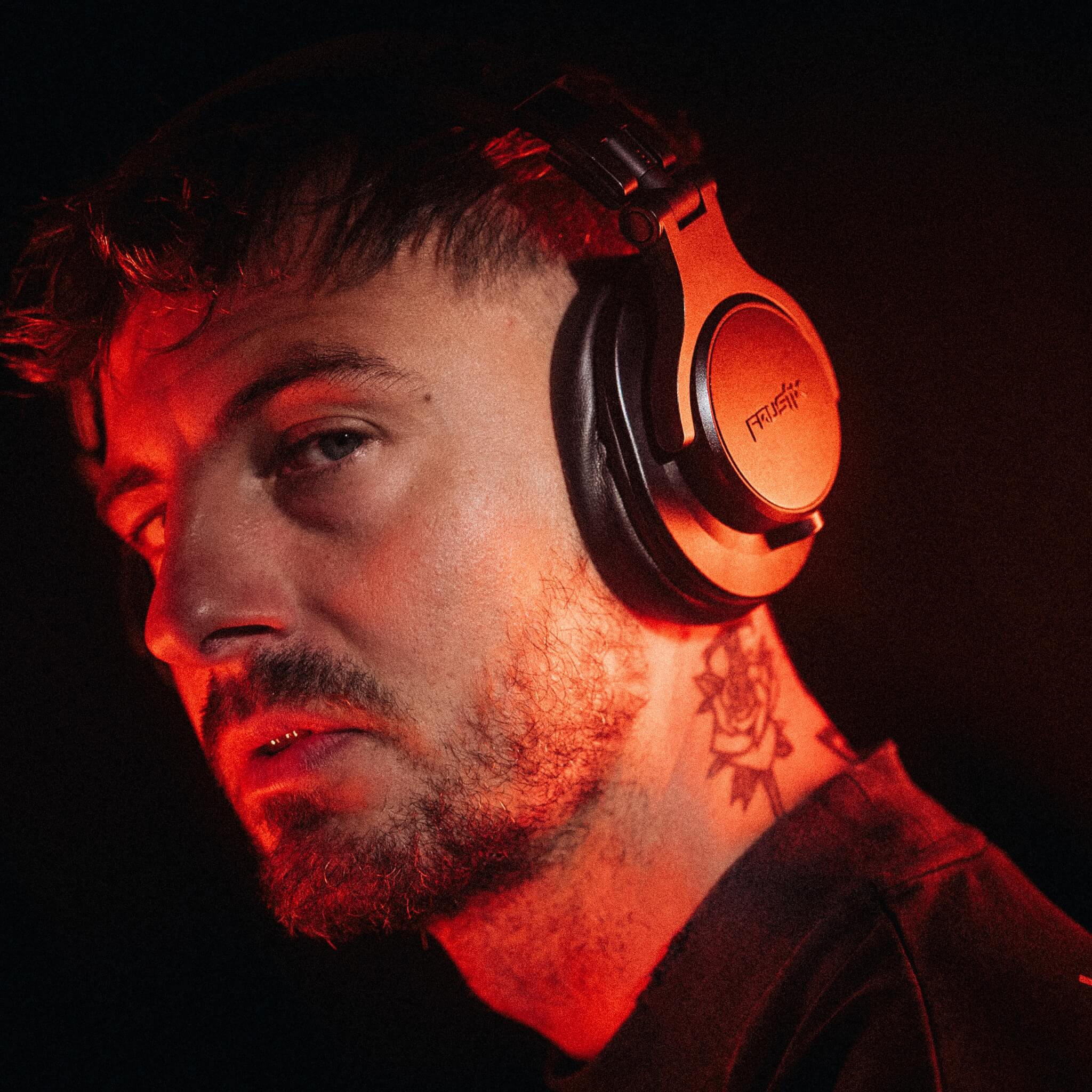 De bedste høretelefoner til træning – Faustix guide